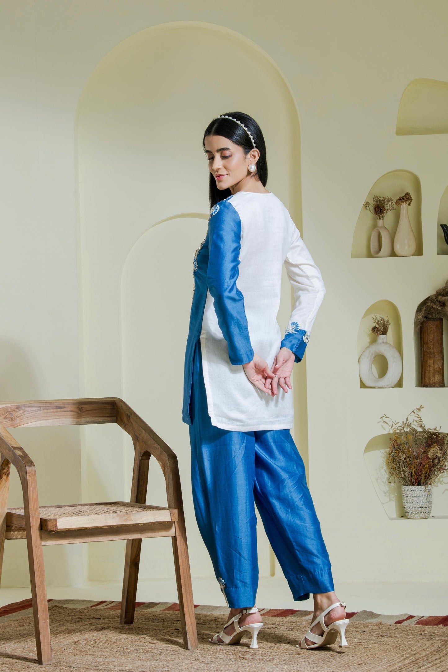 Designer White & Blue Hand Embroidered Chanderi Kurta Set BAck view