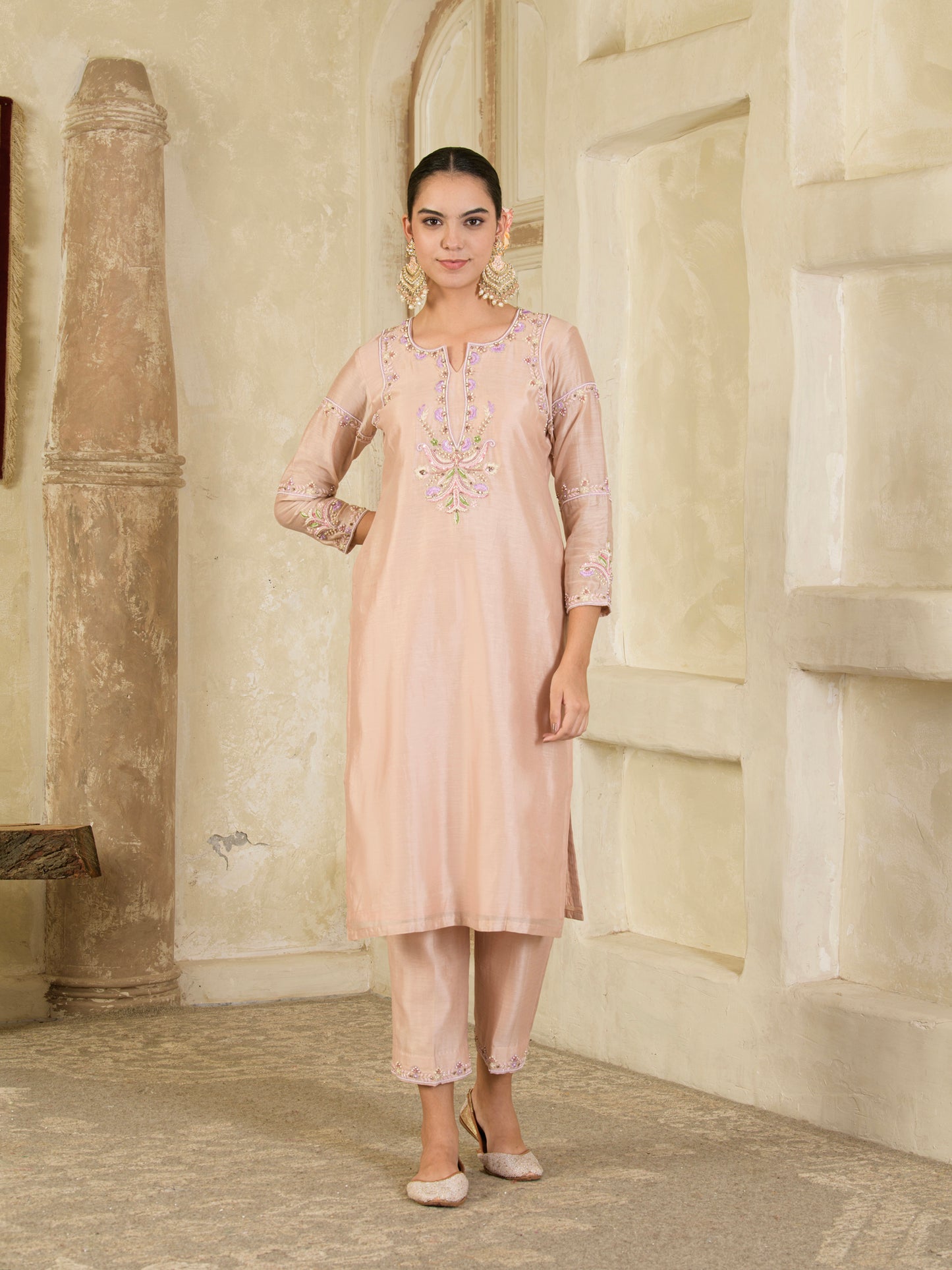 Beige & Purple Hand Embroidered Chanderi Kurta Set ( Set of 3 )