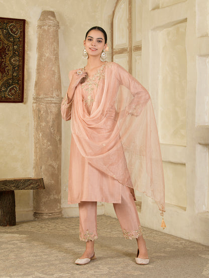 Rose Gold Hand Embroidered Chanderi Kurta Set ( Set of 2 )