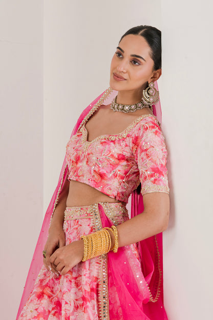 Pink Floral Print Hand Embroidered Lehenga Set ( Set of 3 )